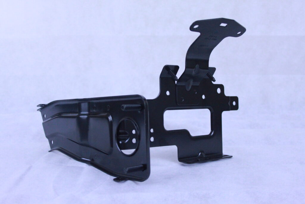 Automotive bracket 01